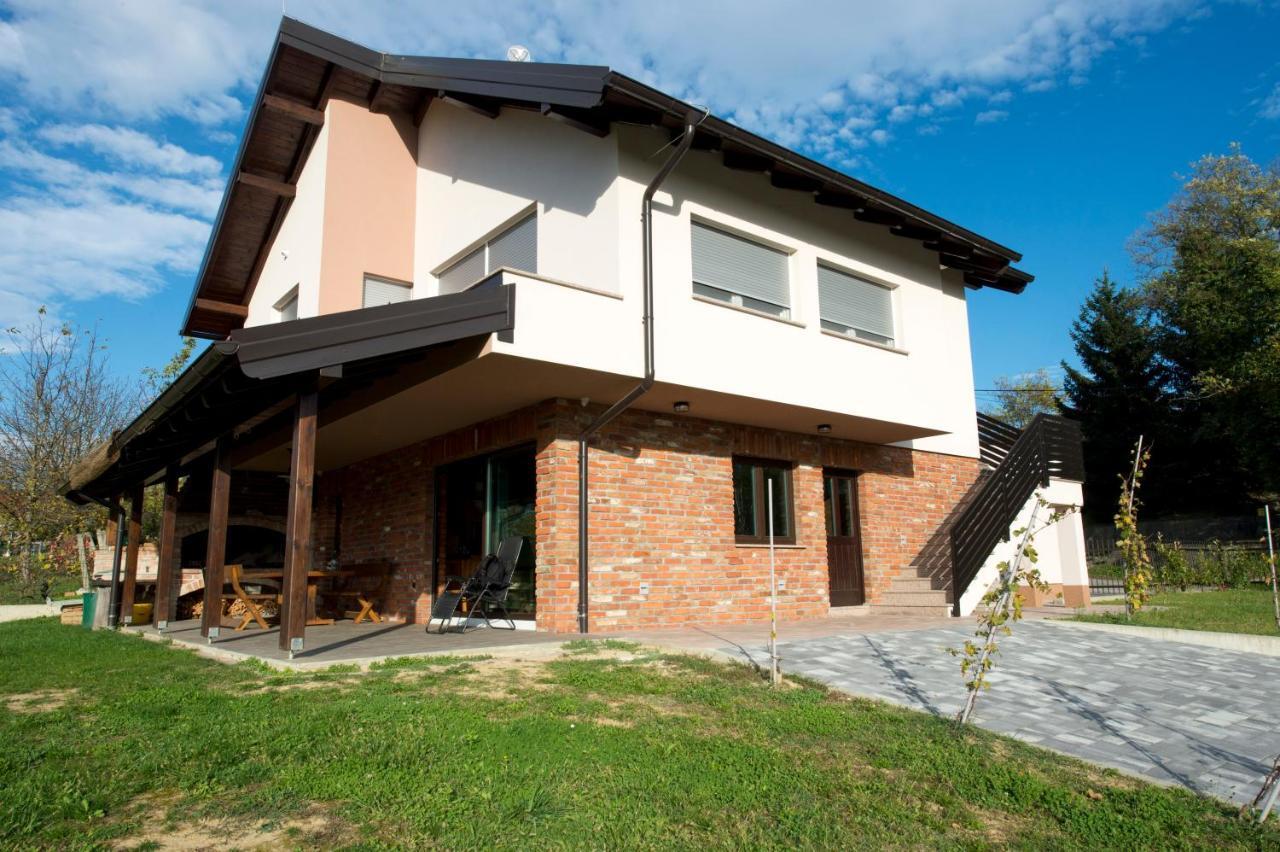 Апартаменты Apartman Grc Dugo Selo Экстерьер фото