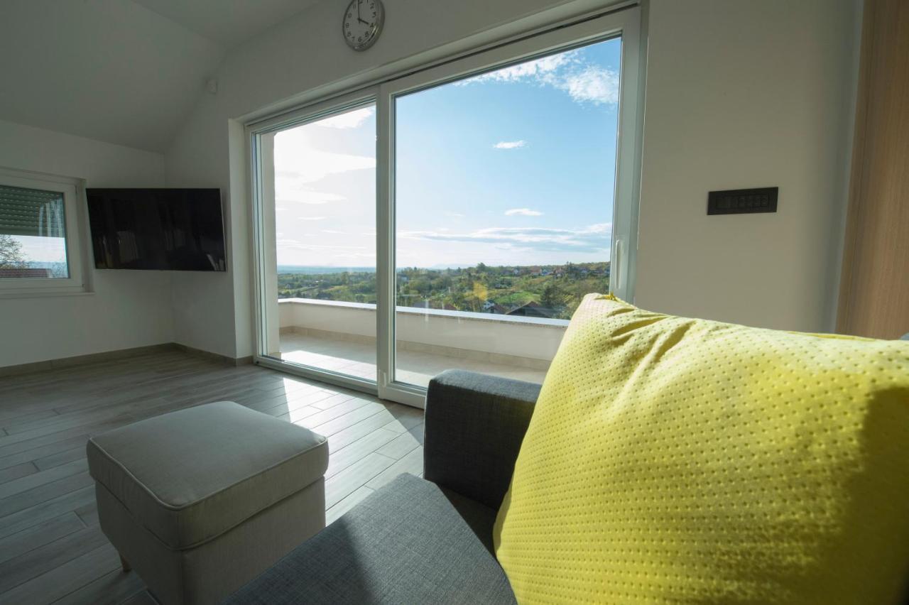Апартаменты Apartman Grc Dugo Selo Экстерьер фото